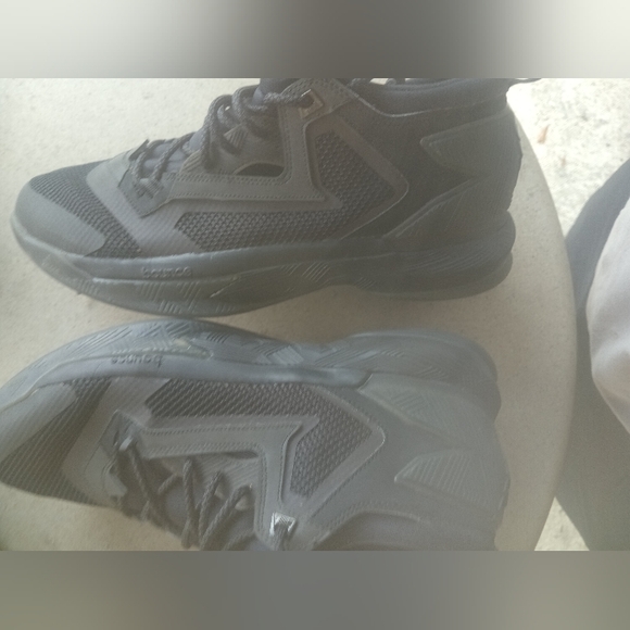 Adidas Dame 2 - Picture 2 of 3